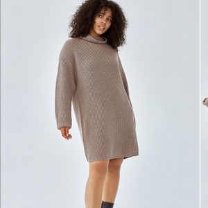 Aritzia Montpellier Dress
